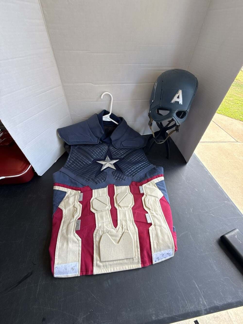 Marvel  Captain America Steve Rogers Cosplay Costume Vest and Helmet Set